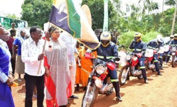 Siaya County Gives Agricultural Extension Officers 21 New Motorcycles