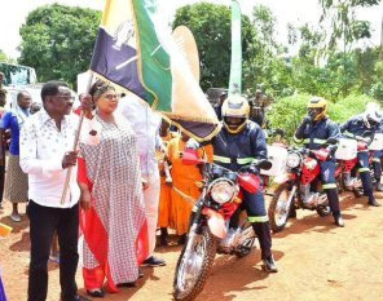 Siaya County Gives Agricultural Extension Officers 21 New Motorcycles