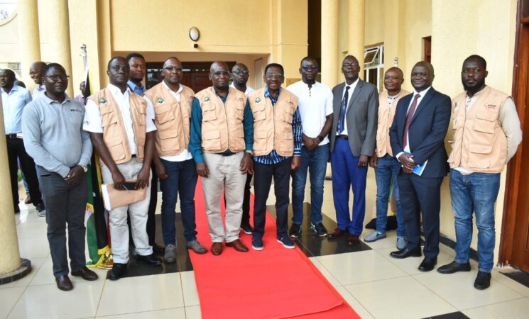 SIAYA  RECEIVES MEDICAL  CONSIGNMENTS AND MOBILITY BICYCLES FROM  AMREF AFRICA AND CHSI