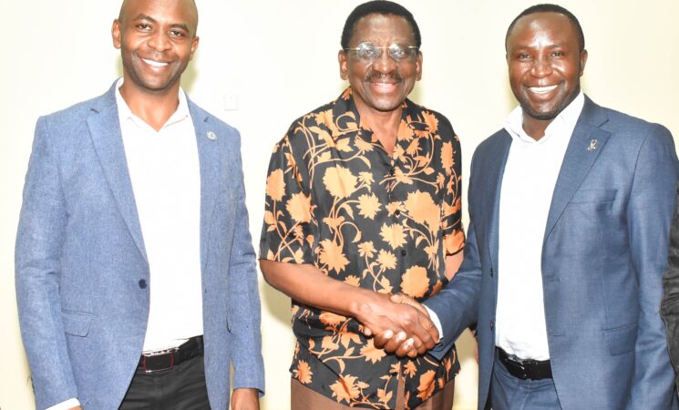 Governor Orengo Leads Talks to End Healthcare Standoff