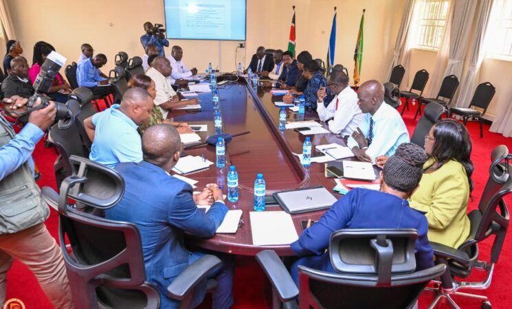 Governor Orengo Convenes High-Level Meeting to Align County Emergency Operations for El Niño Mitigation